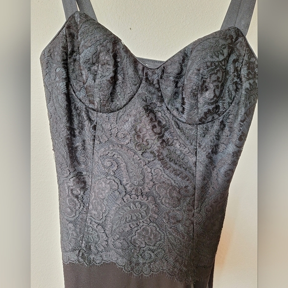 Angelo Tarlazzi Womens Black Lace Bodice Asymmetrical Hem Dress. Size 38 (EU) - Picture 3 of 8